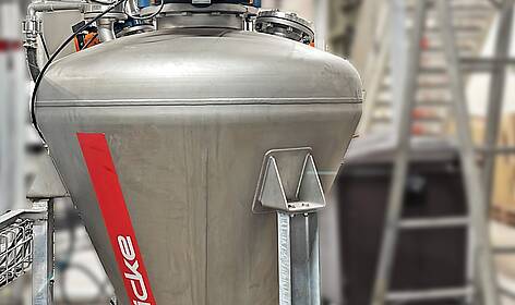 Gericke pneumatic dense phase conveying system for cocoa powder